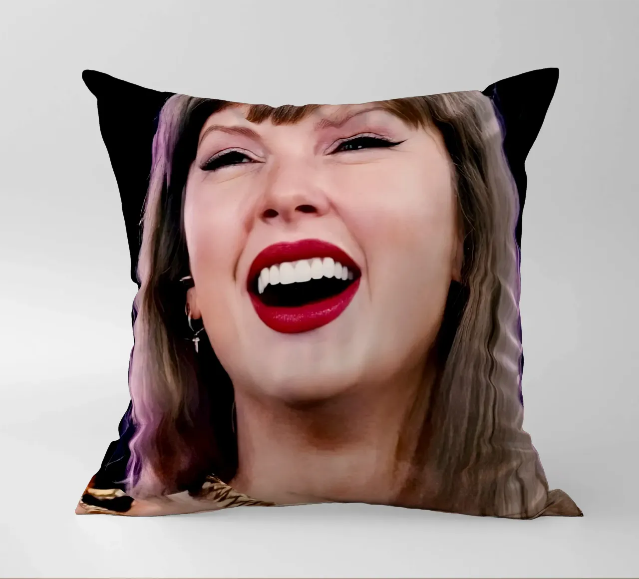 Taylor Swift cuscino da Musadad Shop