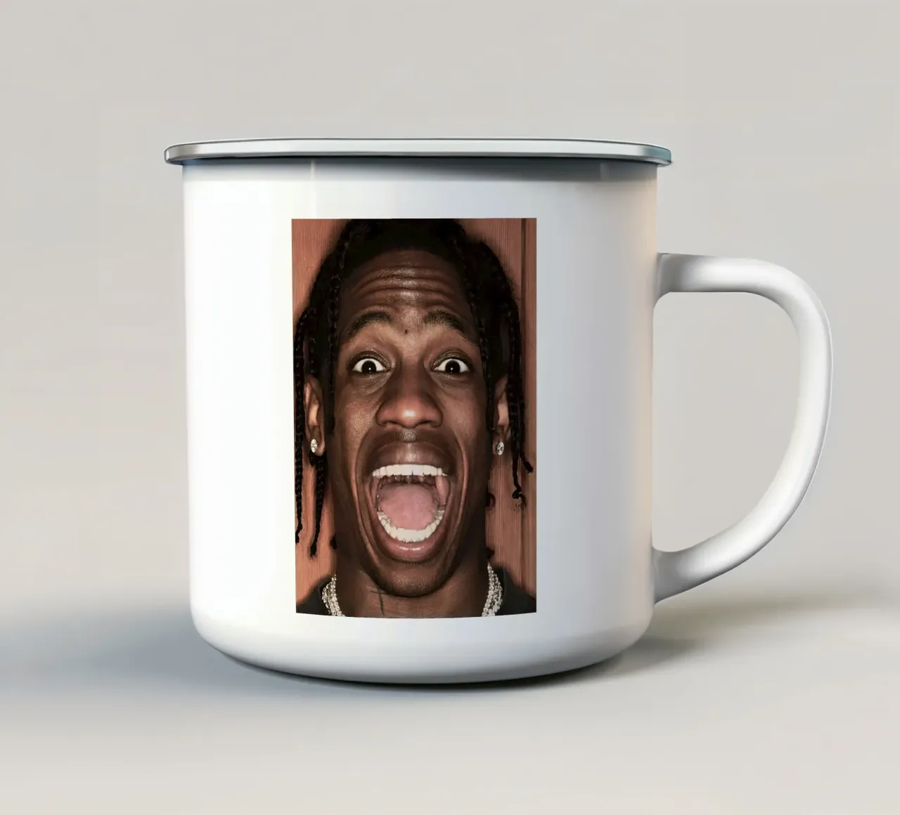 Travis Scott tazza in smalto da Musadad Shop