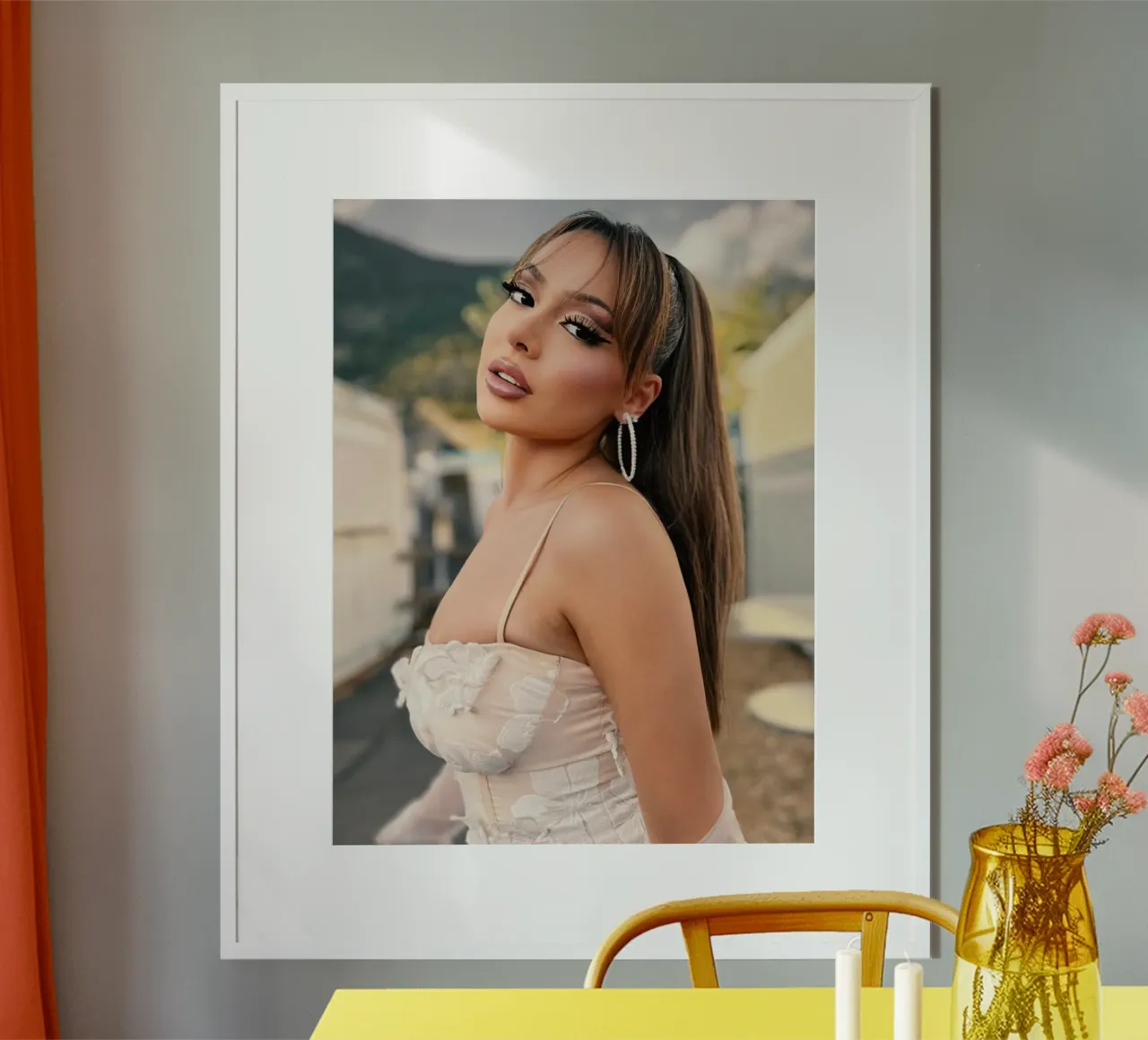 Ayliva poster da Musadad Shop