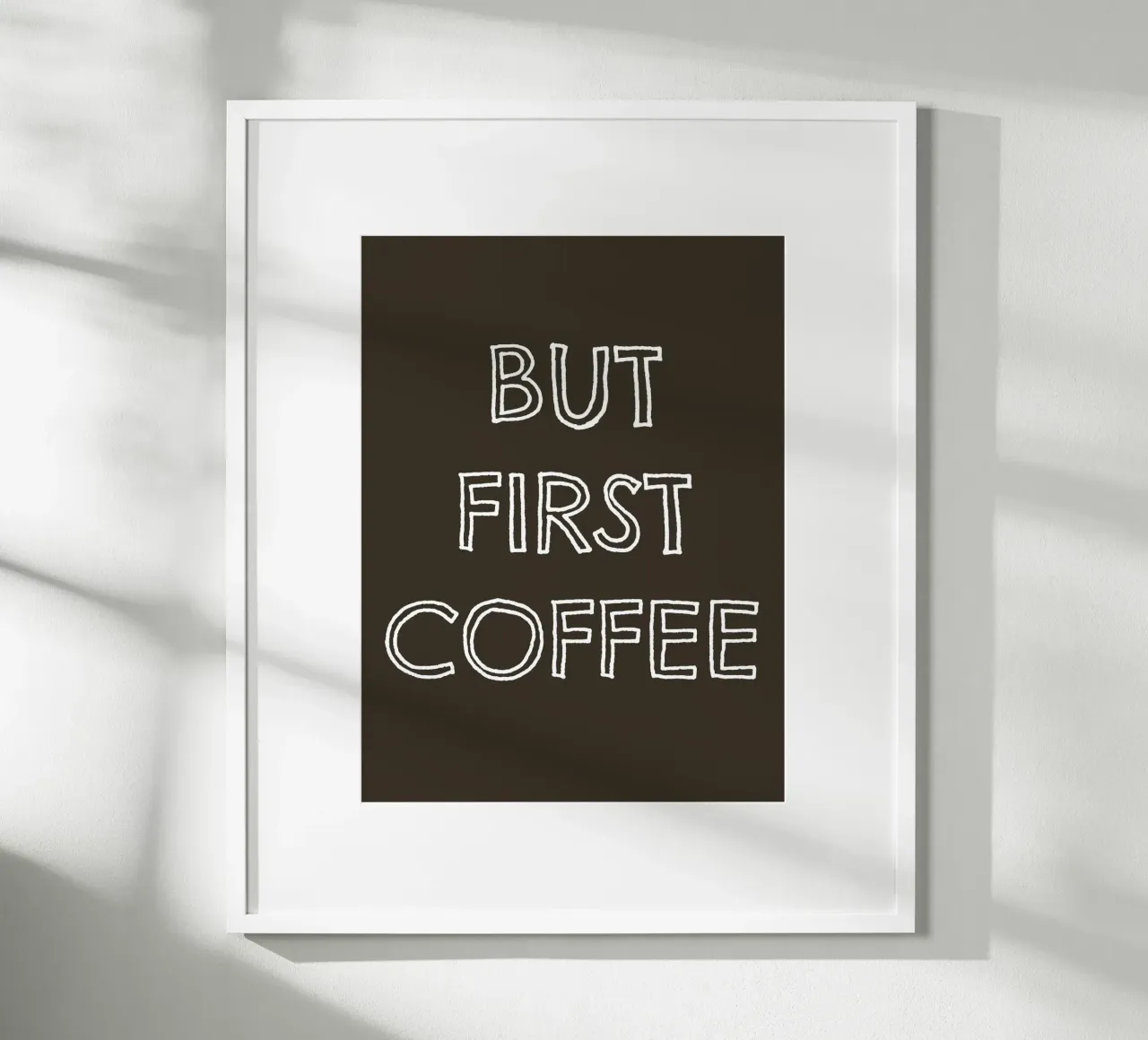 But First Coffee 20 poster con telaio in legno da The Type Club Tokyo