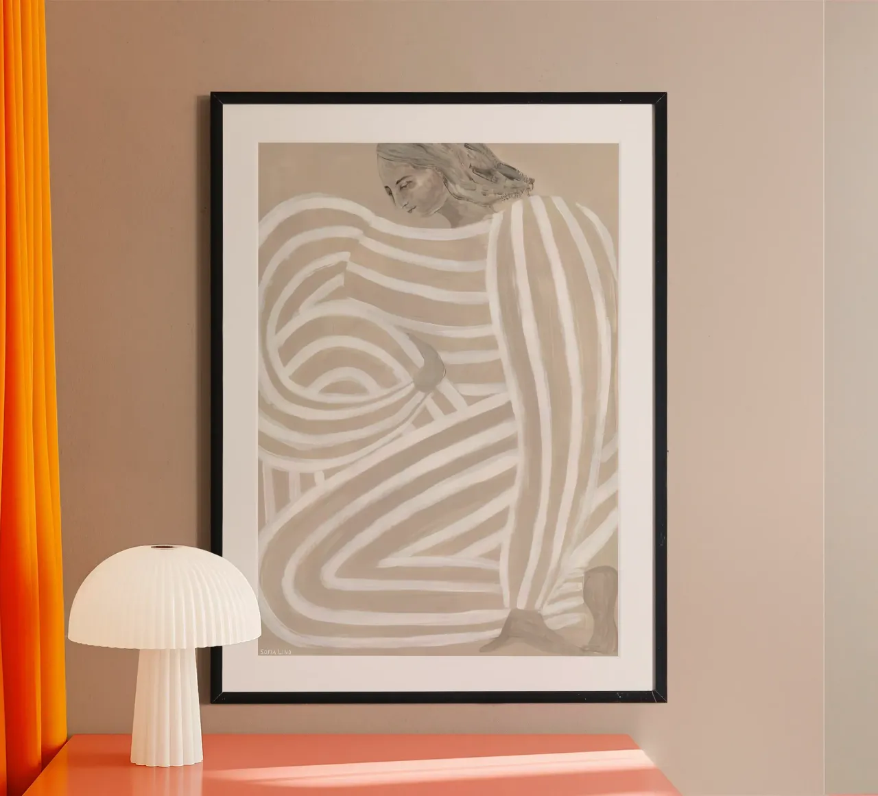hold on beige stripe portrait sofia lind poster con telaio in legno da panaiti vascu