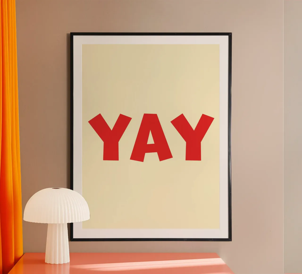 Yay 9 poster con telaio in legno da The Type Club Tokyo