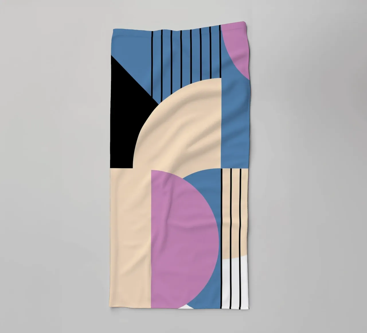 Art Deco Geometrie – Modern Abstract Shapes towel by Casa Calm