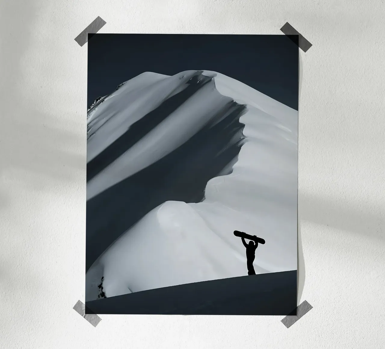 Snowboarder Face à la Montagne poster con telaio in plastica da GameDay Studio