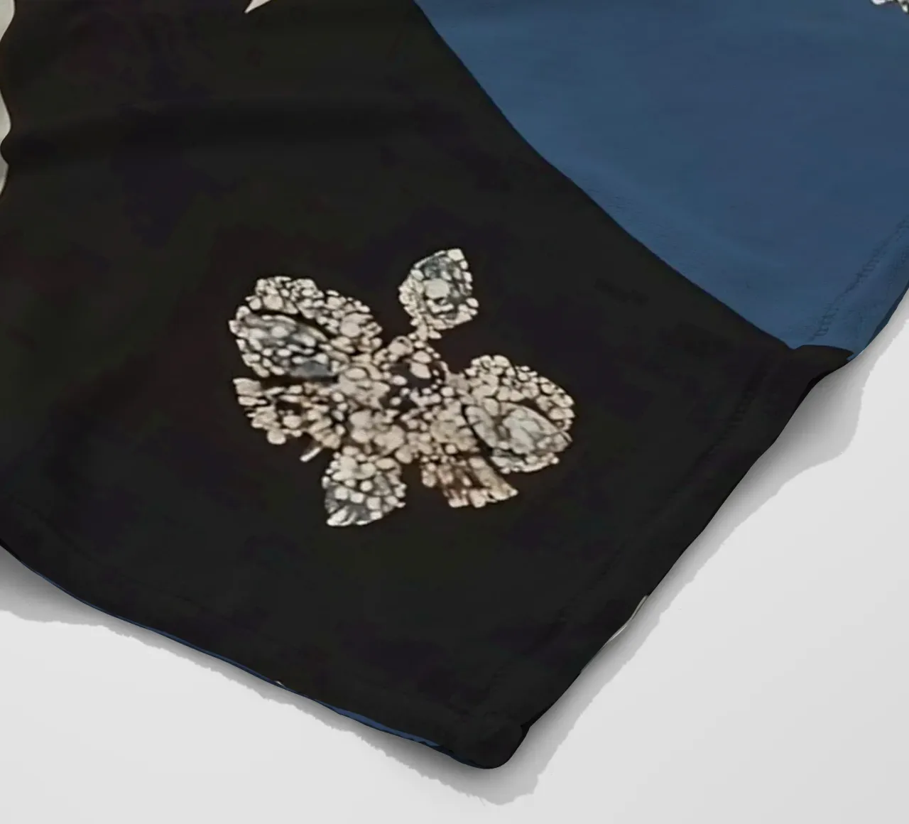 Roger Moore coperta in pile da Low poly art