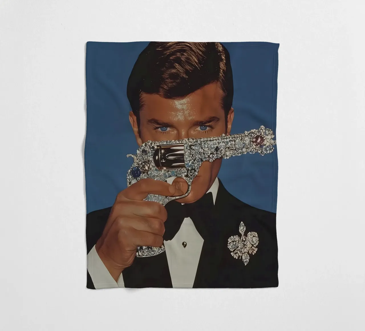 Roger Moore coperta in pile da Low poly art