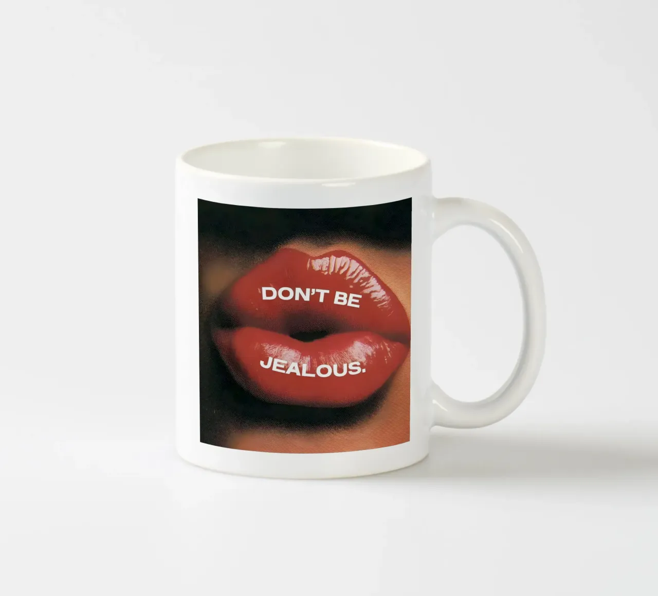 'DON'T BE JEALOUS! tazza in ceramica da Type & Tape