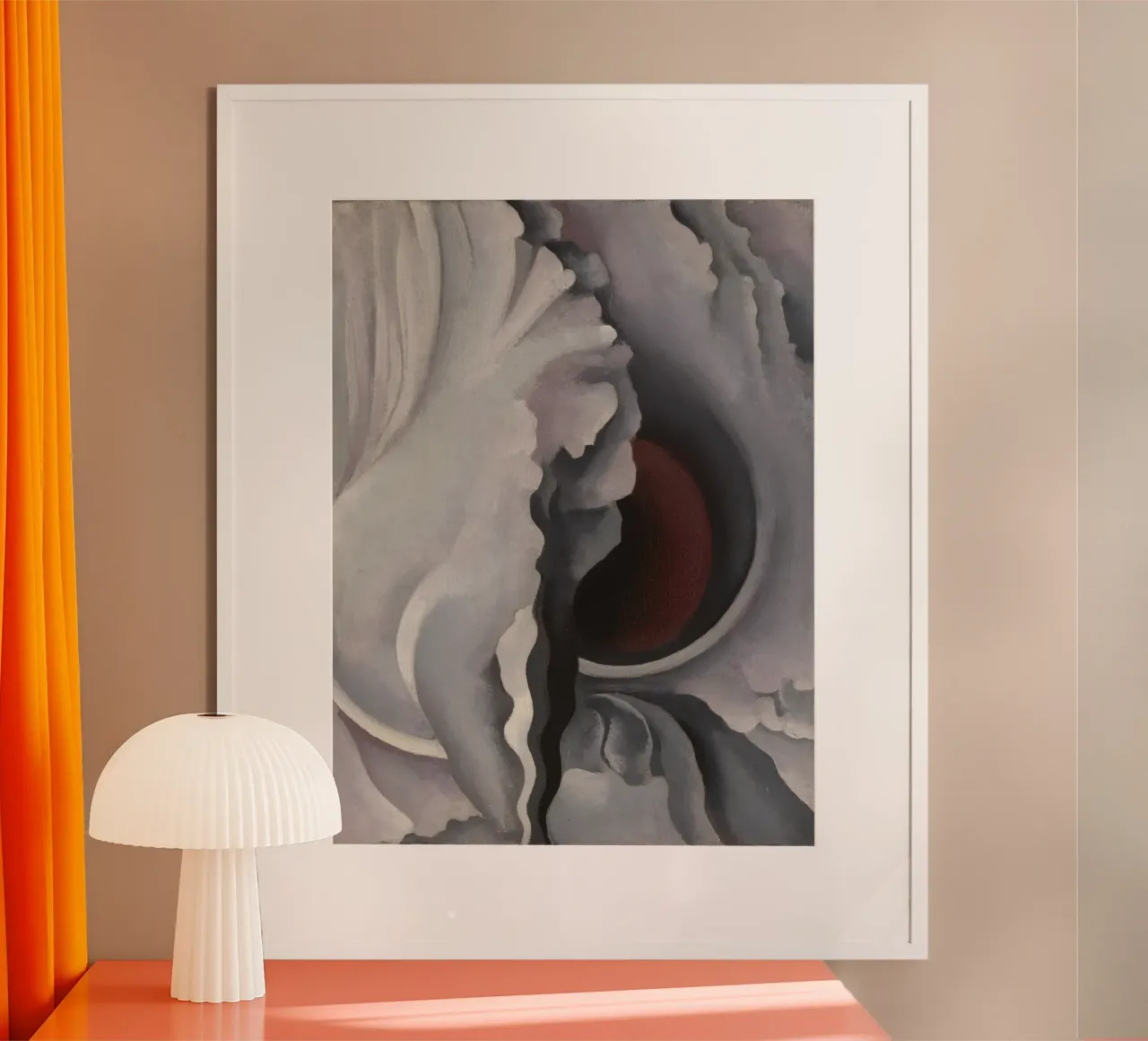 Georgia O'Keeffe - Iris nero poster con telaio in legno da Chérie Prints