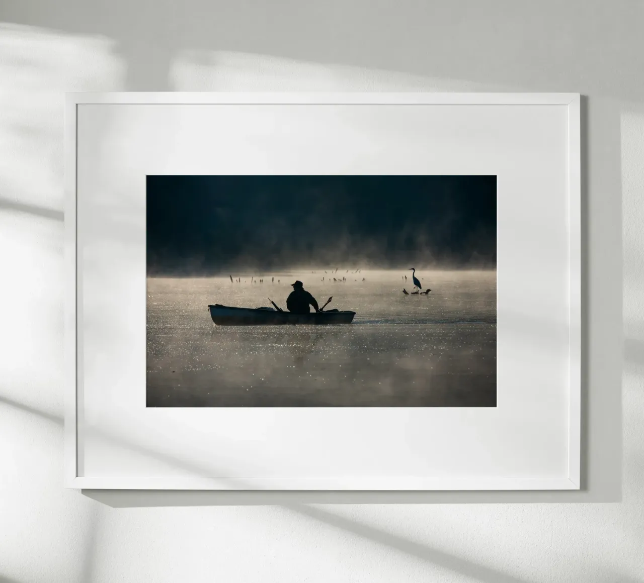 Pescatore su un lago poster da anderm