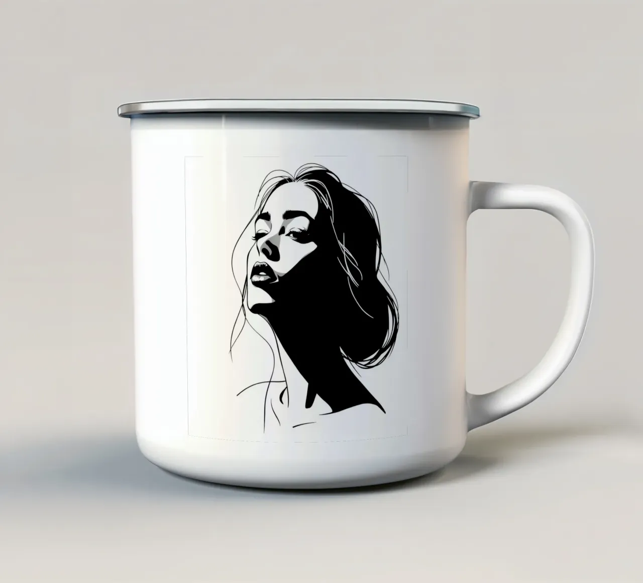 Illustrazione in bianco e nero del volto di una donna tazza in smalto da DesignDoodle