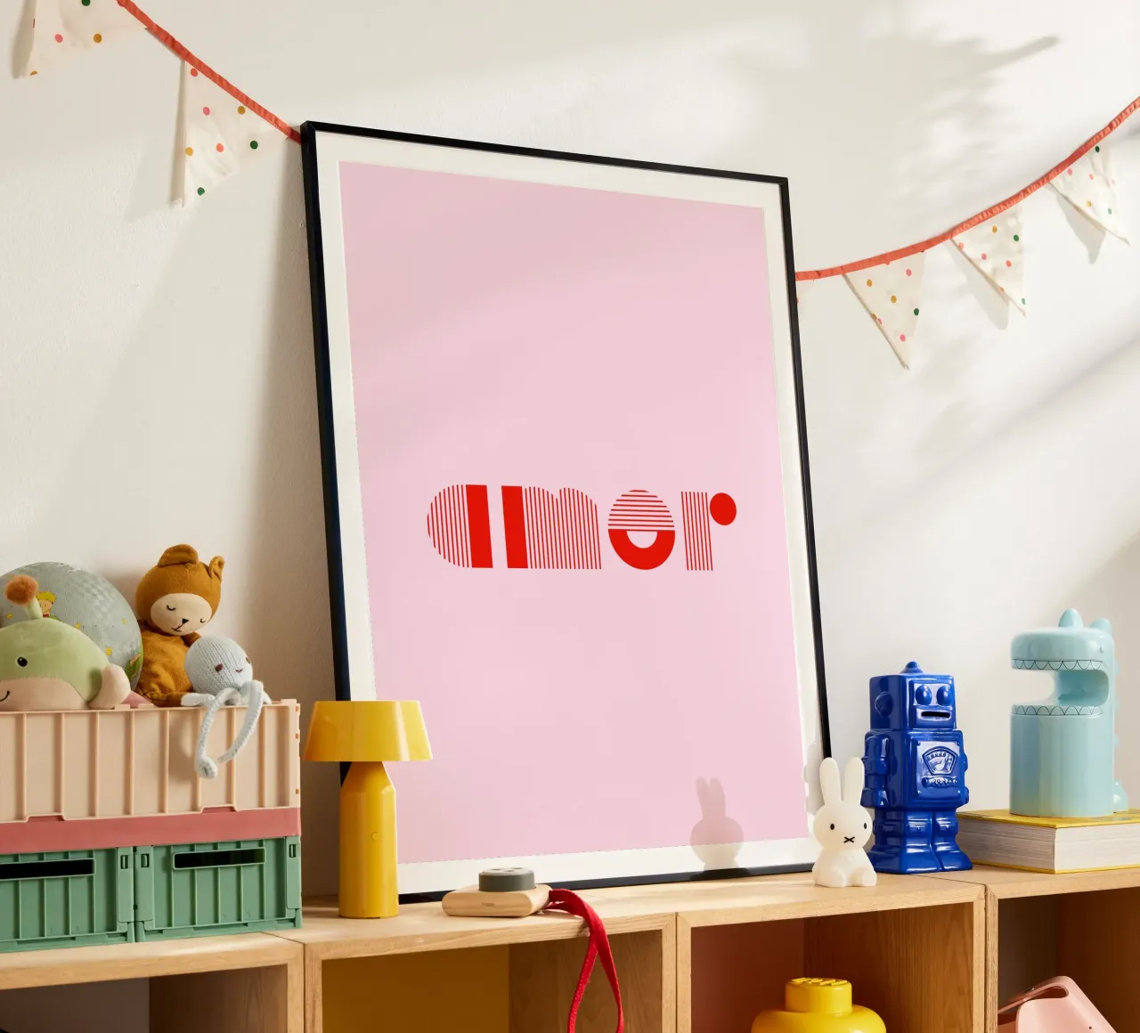 Amor 1 poster con telaio in alluminio da The Type Club Tokyo