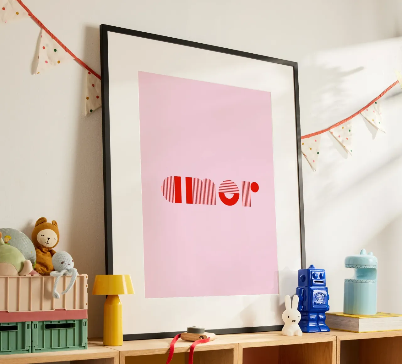 Amor 1 poster con telaio in alluminio da The Type Club Tokyo