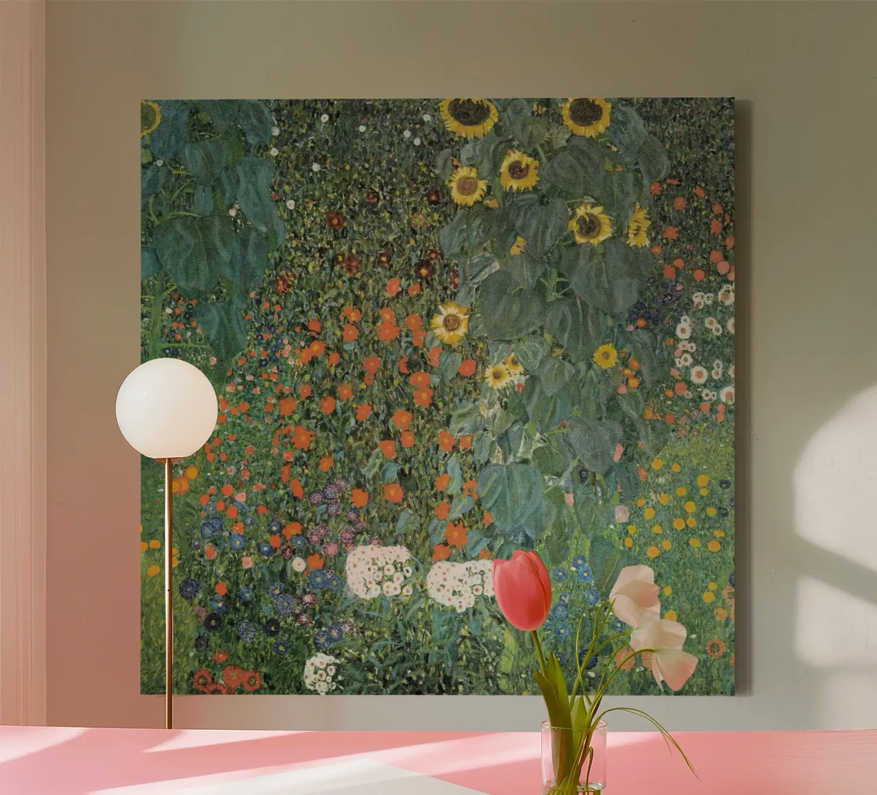 Boerderijtuin met zonnebloemen (1907) - Gustav Klimt canvas met Baklijst van Chérie Prints