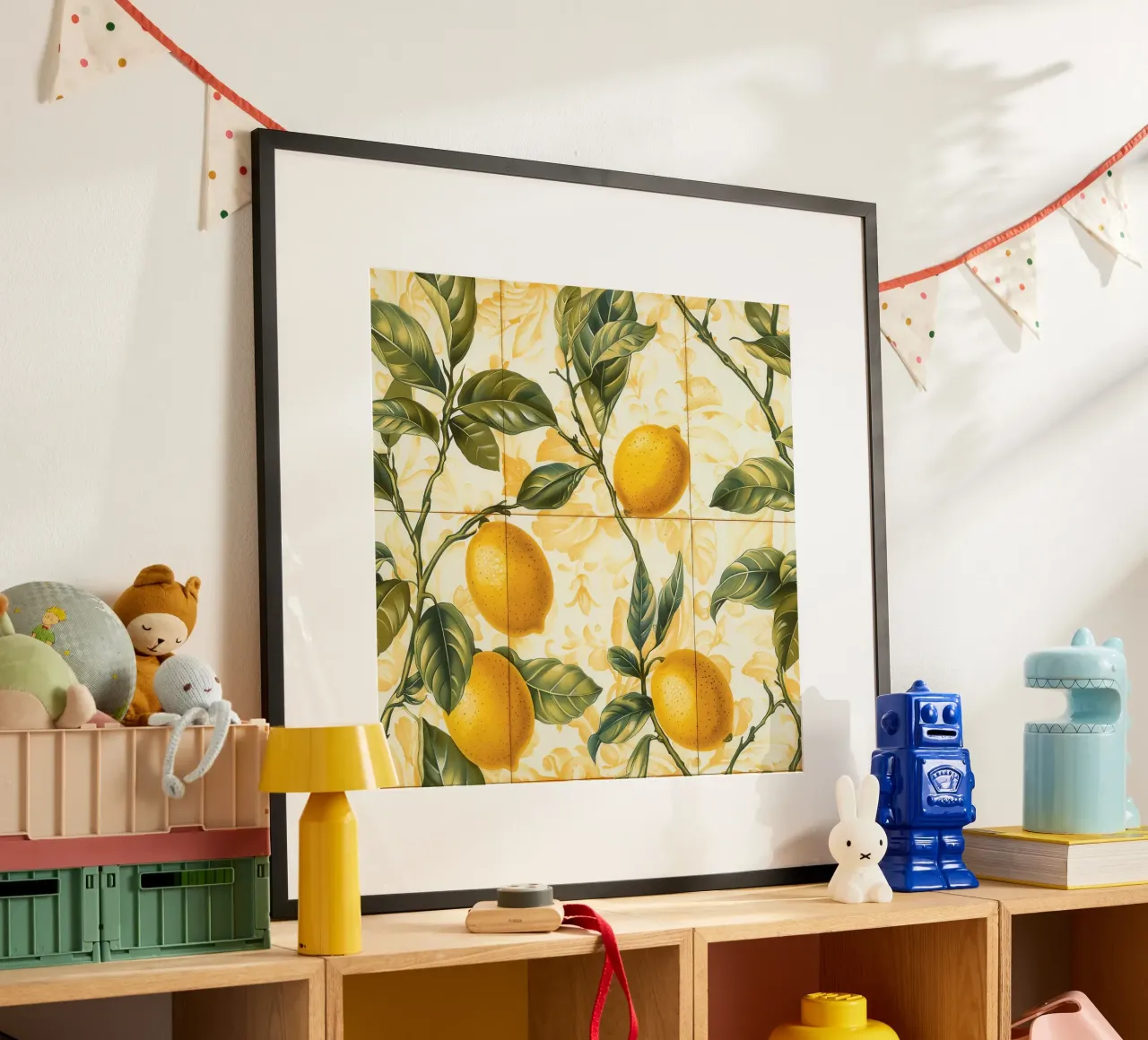 Piastrelle mediterranee agli agrumi Limone barocco poster con telaio in plastica da Botanical Pattern House