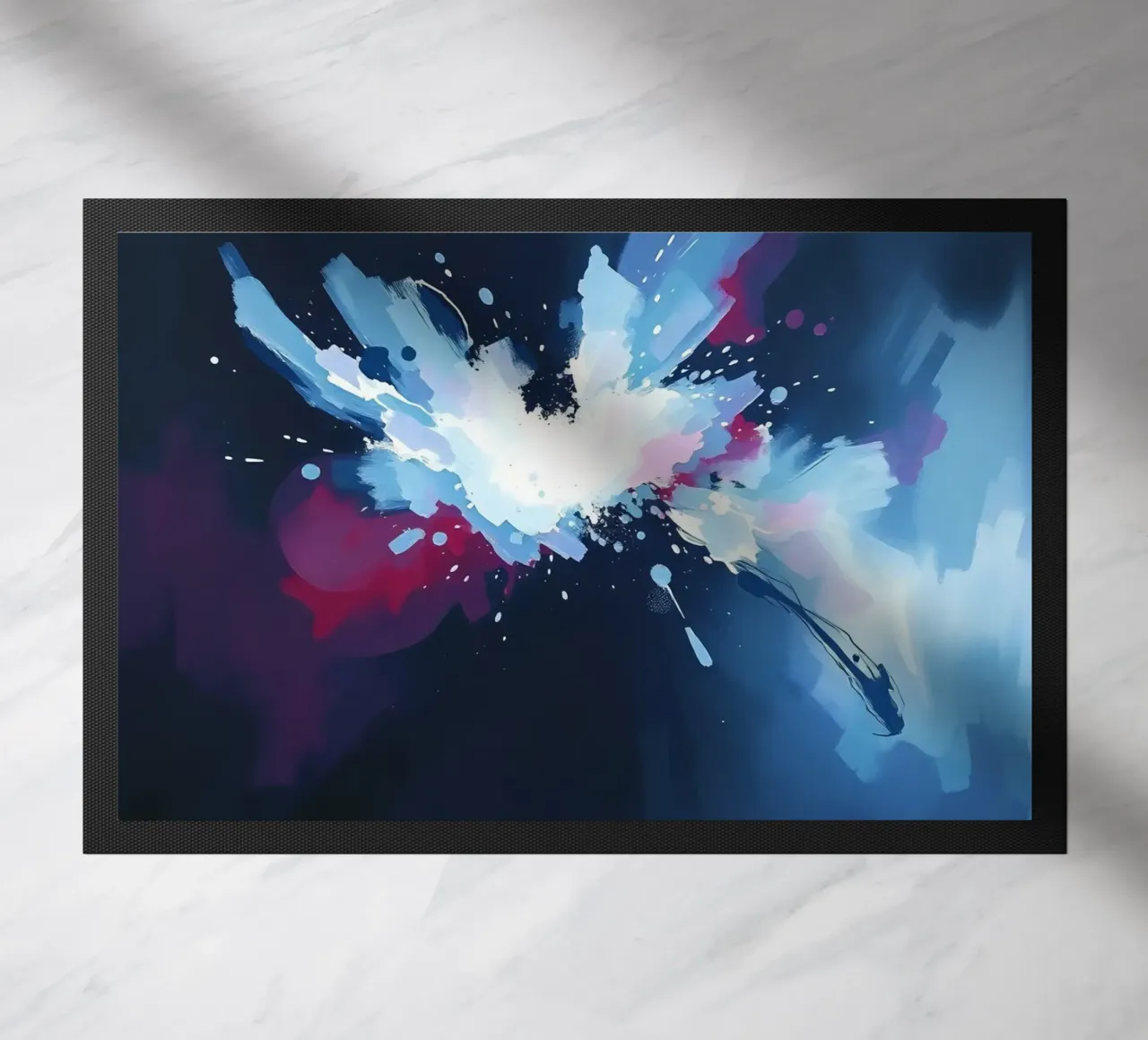 Pittura astratta con pennellate bianche, blu e rosse zerbino da DesignDoodle