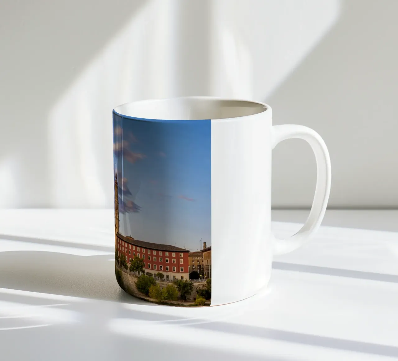 Riva del fiume di Saragozza tazza in ceramica da anderm