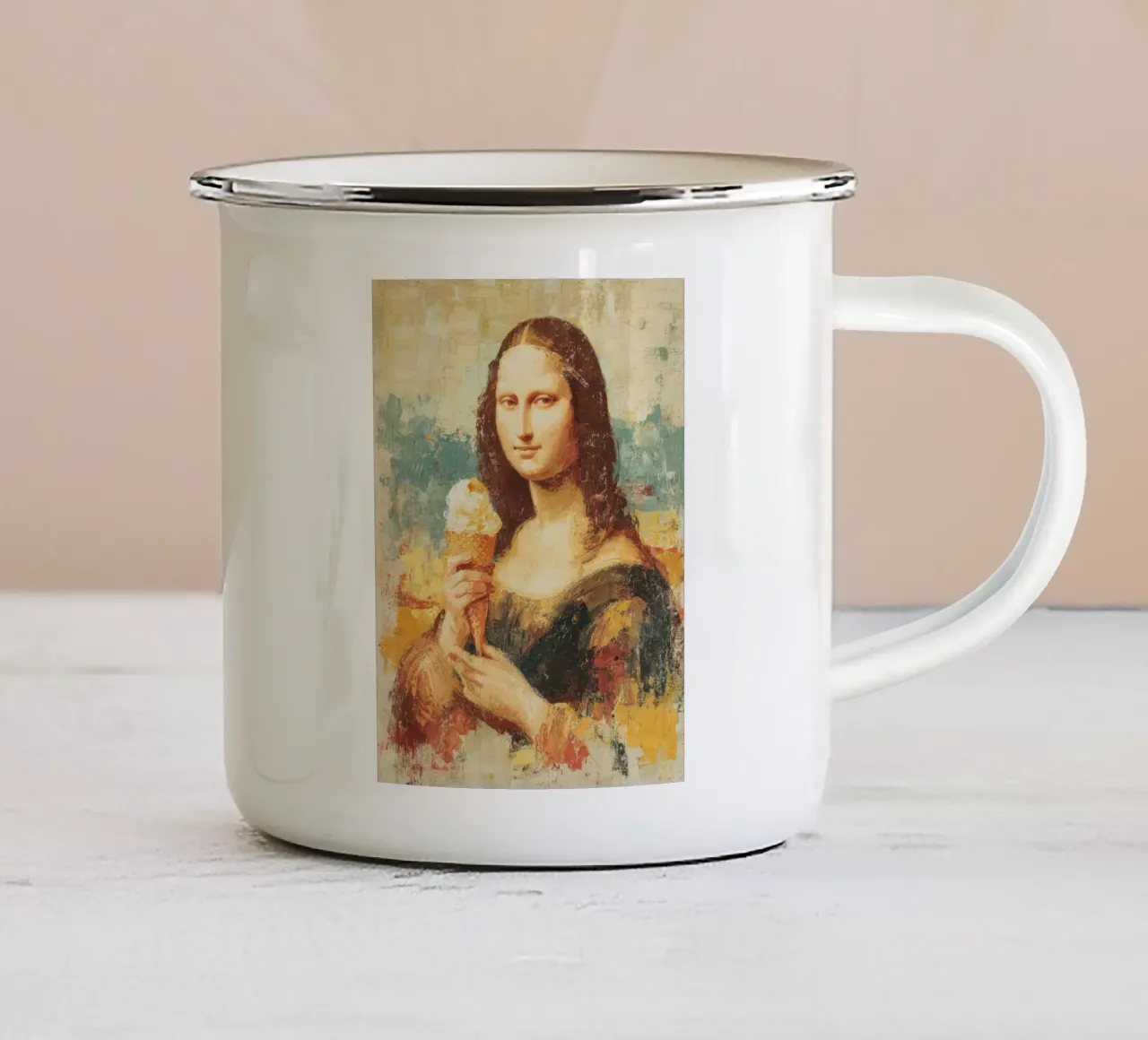 Mona Lisa genietend van ijs in oude olieverfstijl emaille mok van Modern Muse