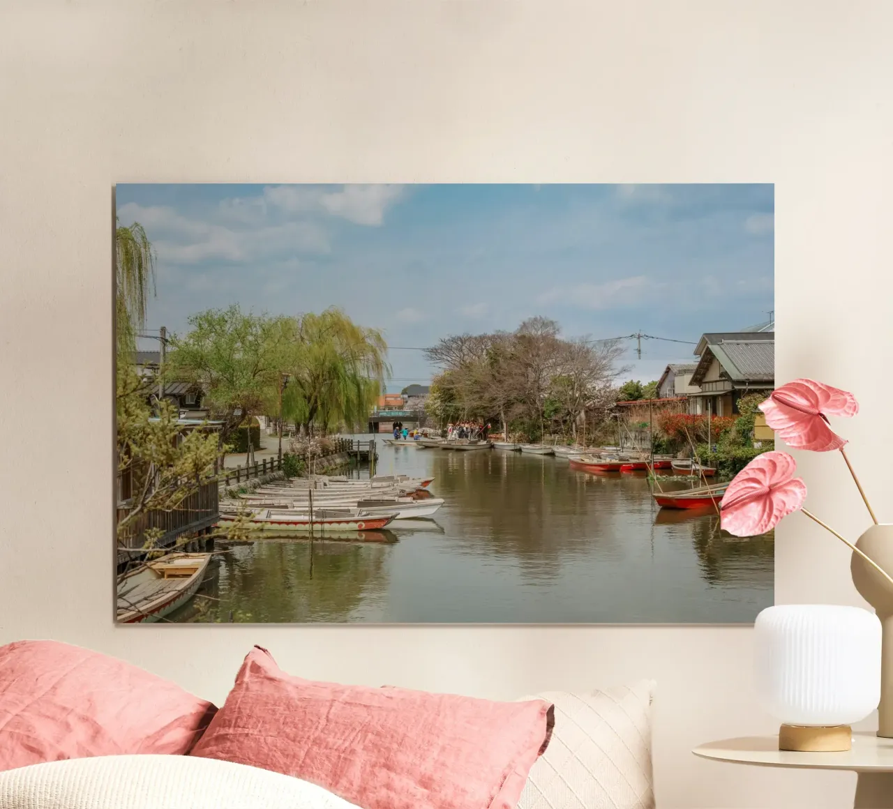 Porto canale a Yanagawa, Giappone poster con telaio in legno da Marcel Bisig