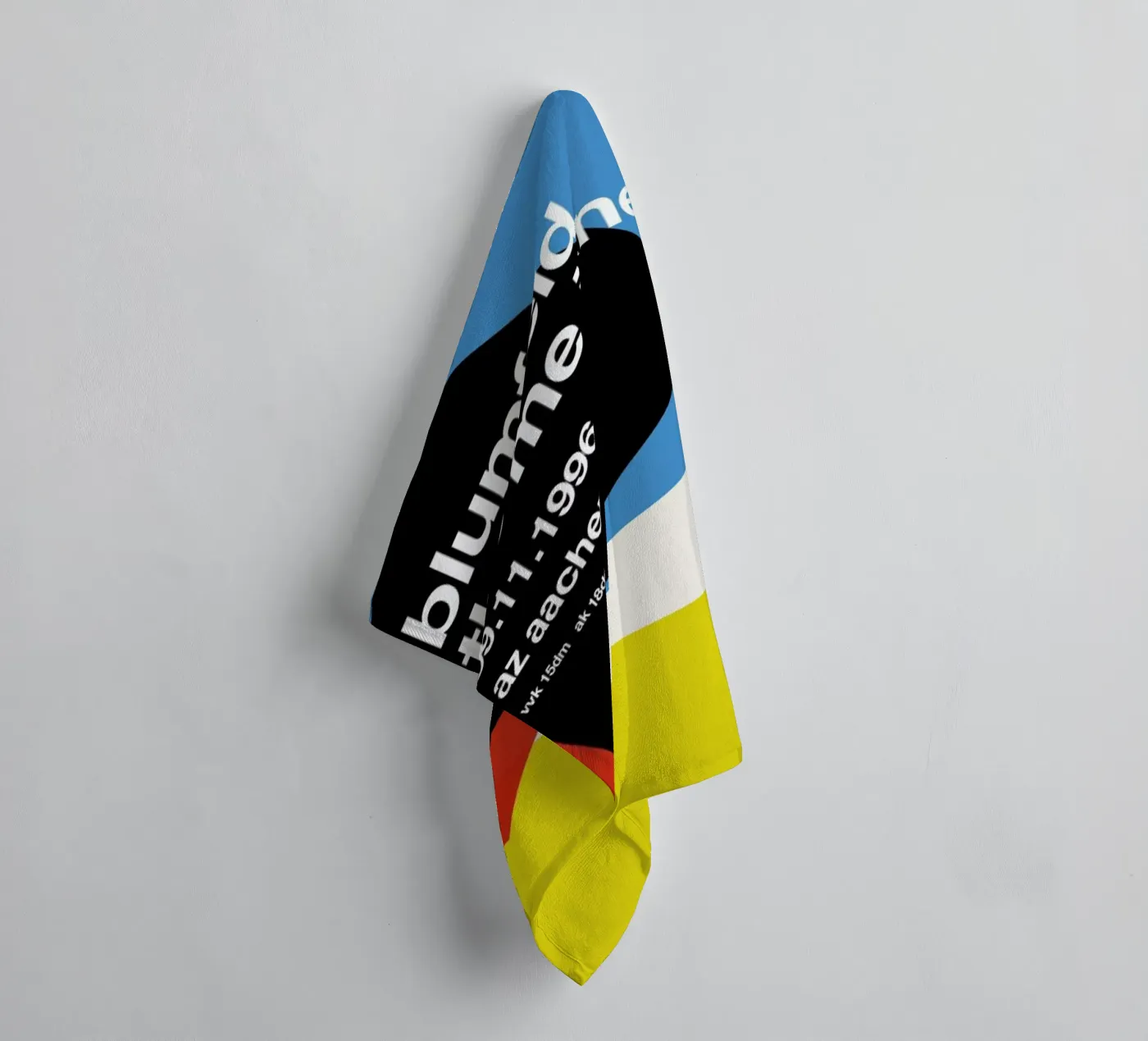 Blumfeld towel by Stephan Kochs