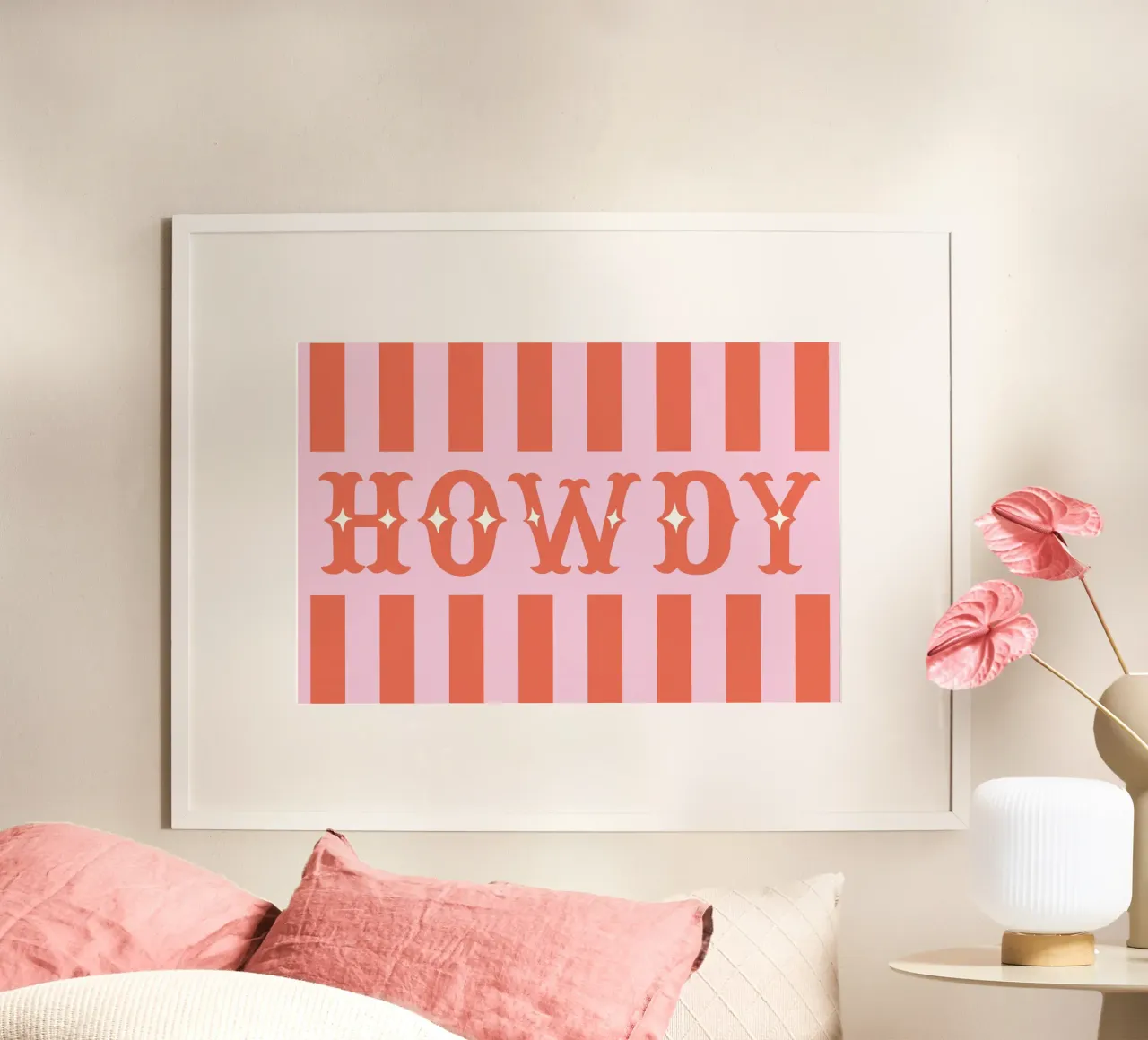 Howdy – Western Typography Print in Coral and Pink poster con telaio in plastica da Vivdesign