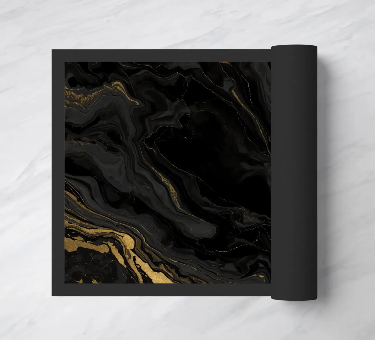 Texture astratta marmorizzata nera, grigia e oro zerbino da DesignDoodle