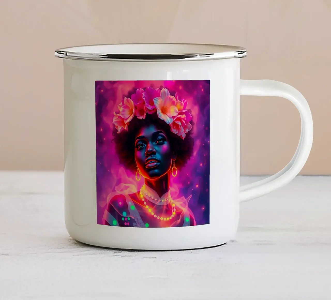 Donna con corona di fiori ritratto tazza in smalto da DesignDoodle