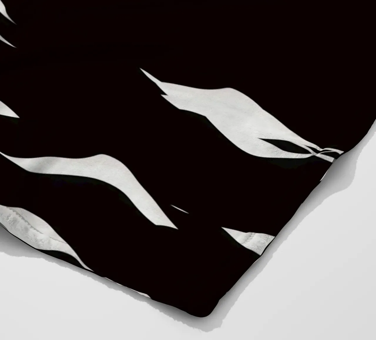 Waves pattern fleece blanket by Little Dean