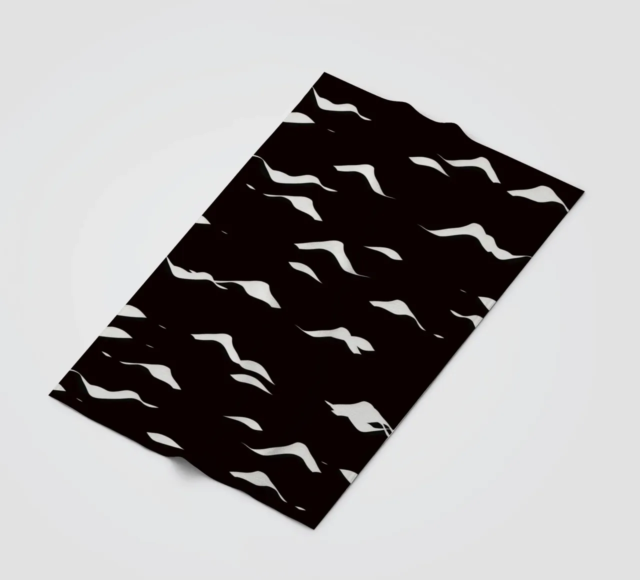 Waves pattern fleece blanket by Little Dean