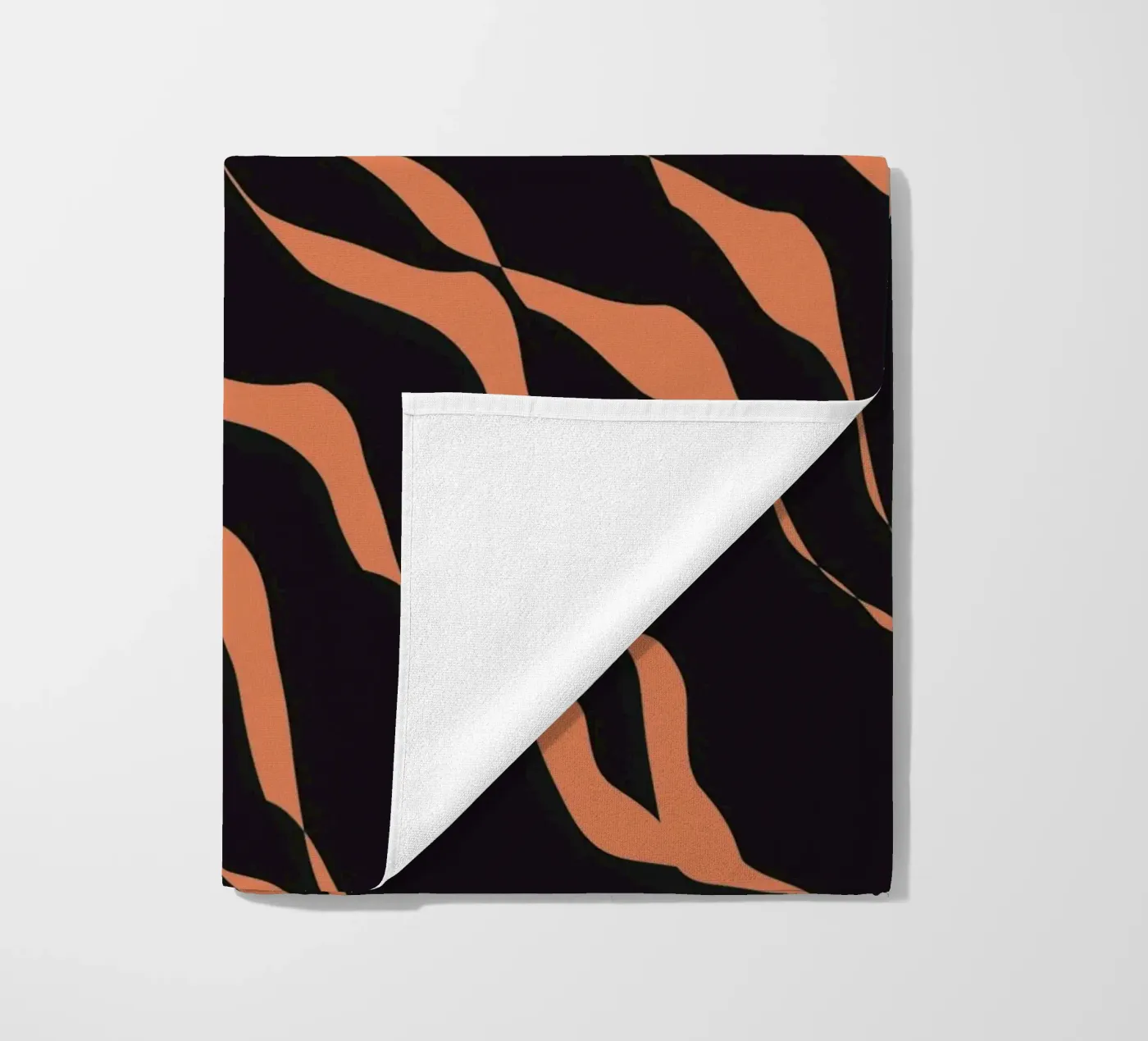 Waves pattern 03 strandhanddoek van Little Dean