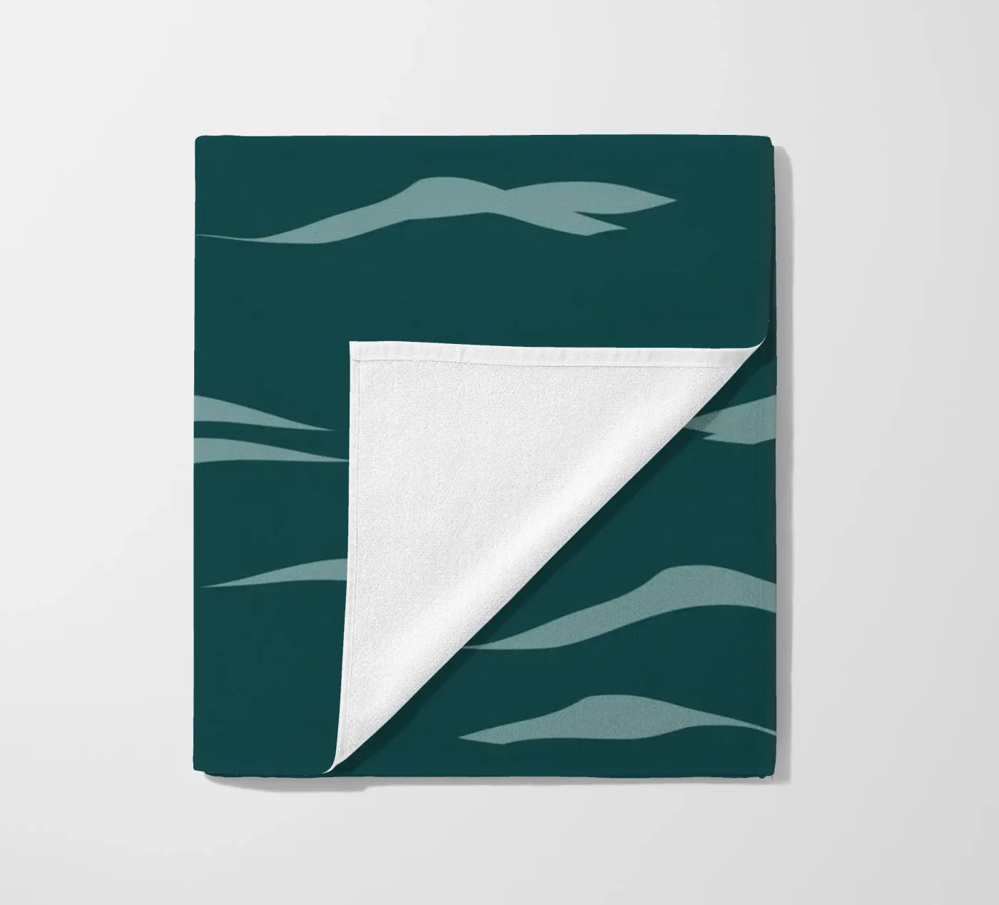 Golven patroon 07 strandhanddoek van Little Dean