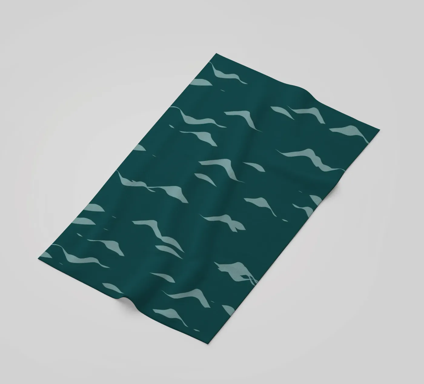 Golven patroon 07 strandhanddoek van Little Dean