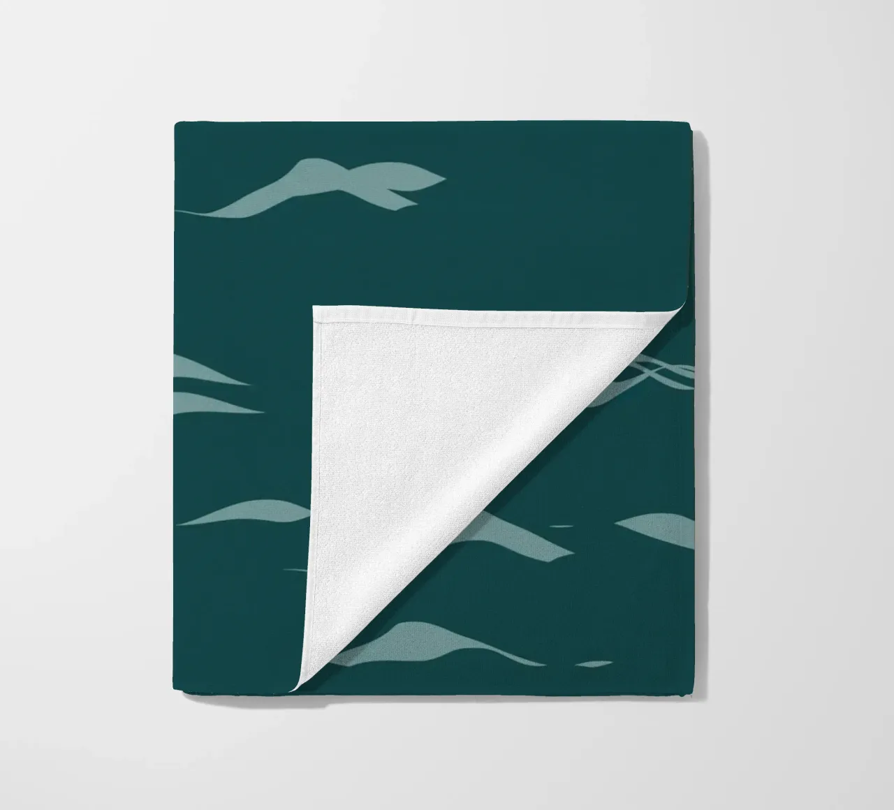 Golven patroon 07 strandhanddoek van Little Dean