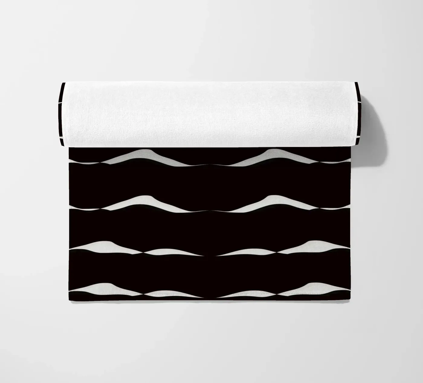 Waves pattern 08 strandhanddoek van Little Dean