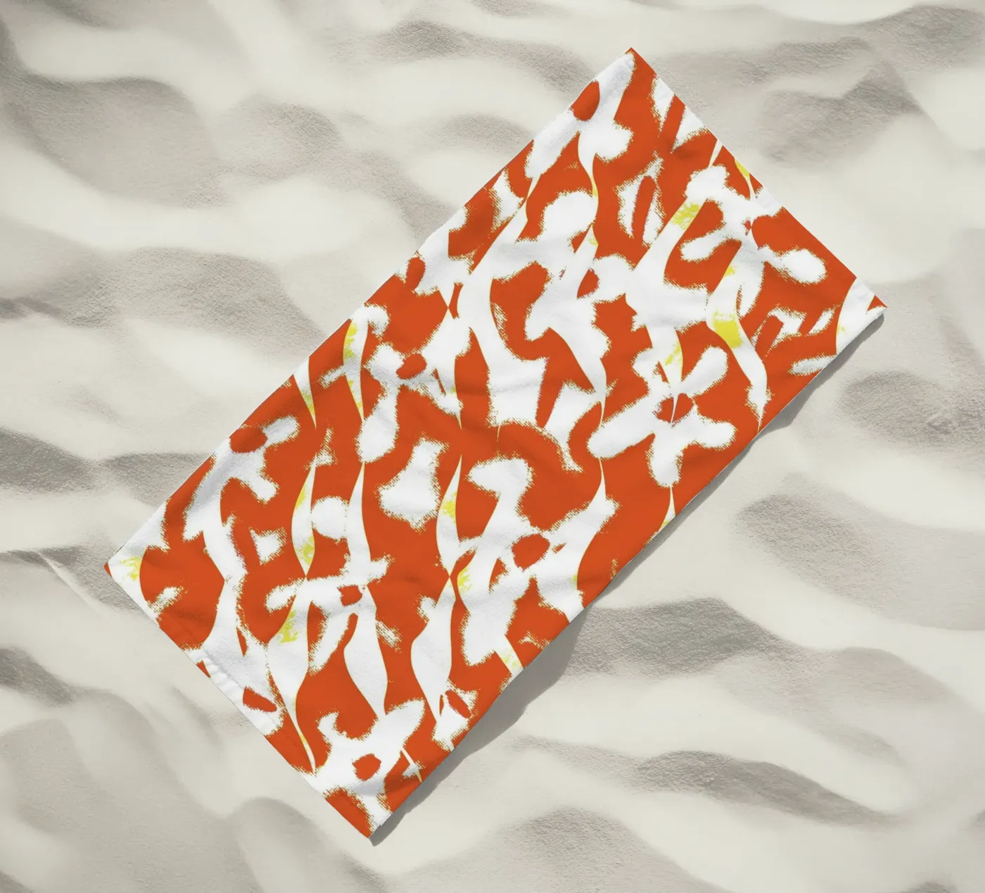 Botanisch patroon 06 strandhanddoek van Little Dean