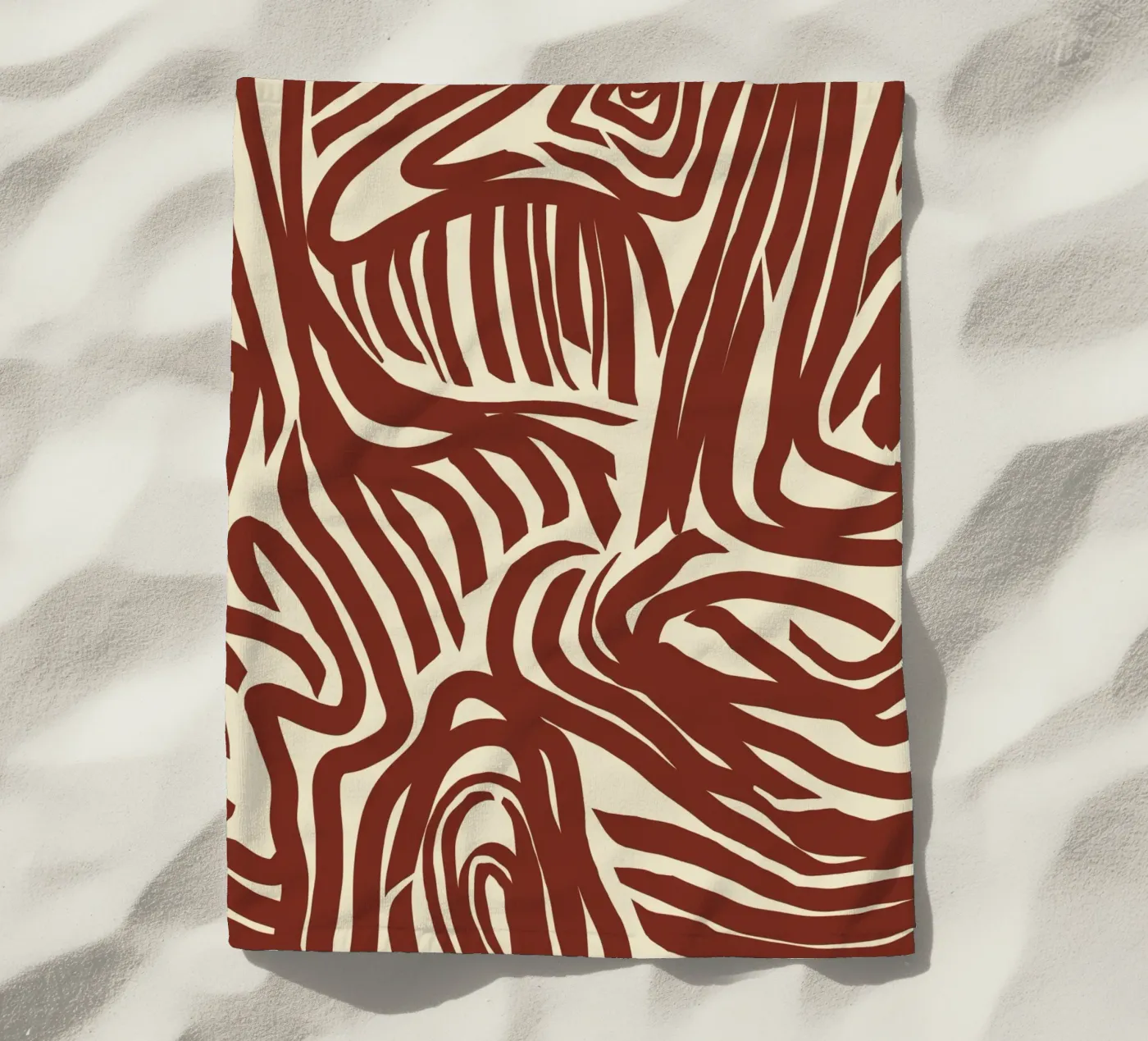 Labyrint patroon strandhanddoek van Little Dean