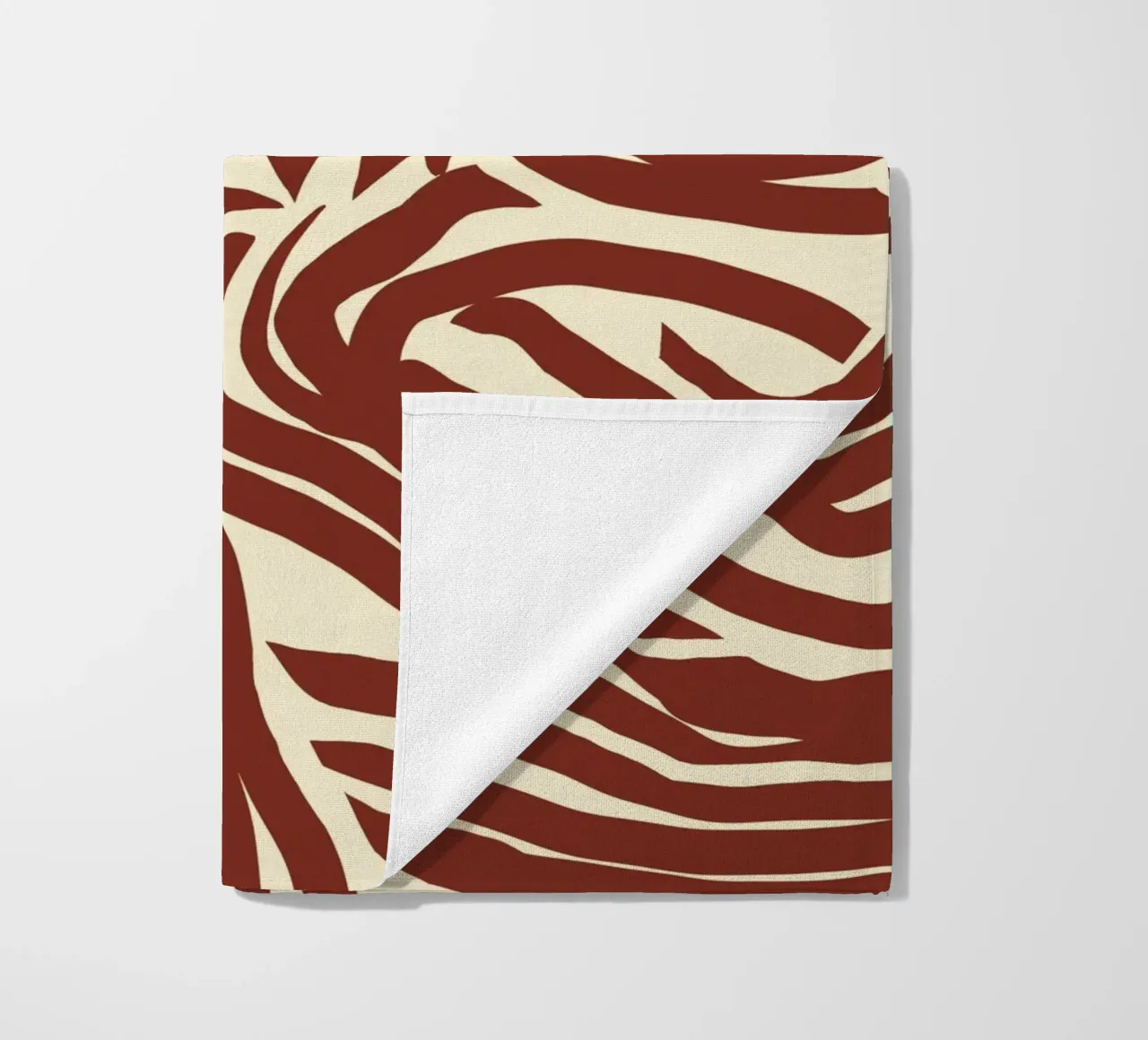 Labyrinth pattern Strandtuch von Little Dean