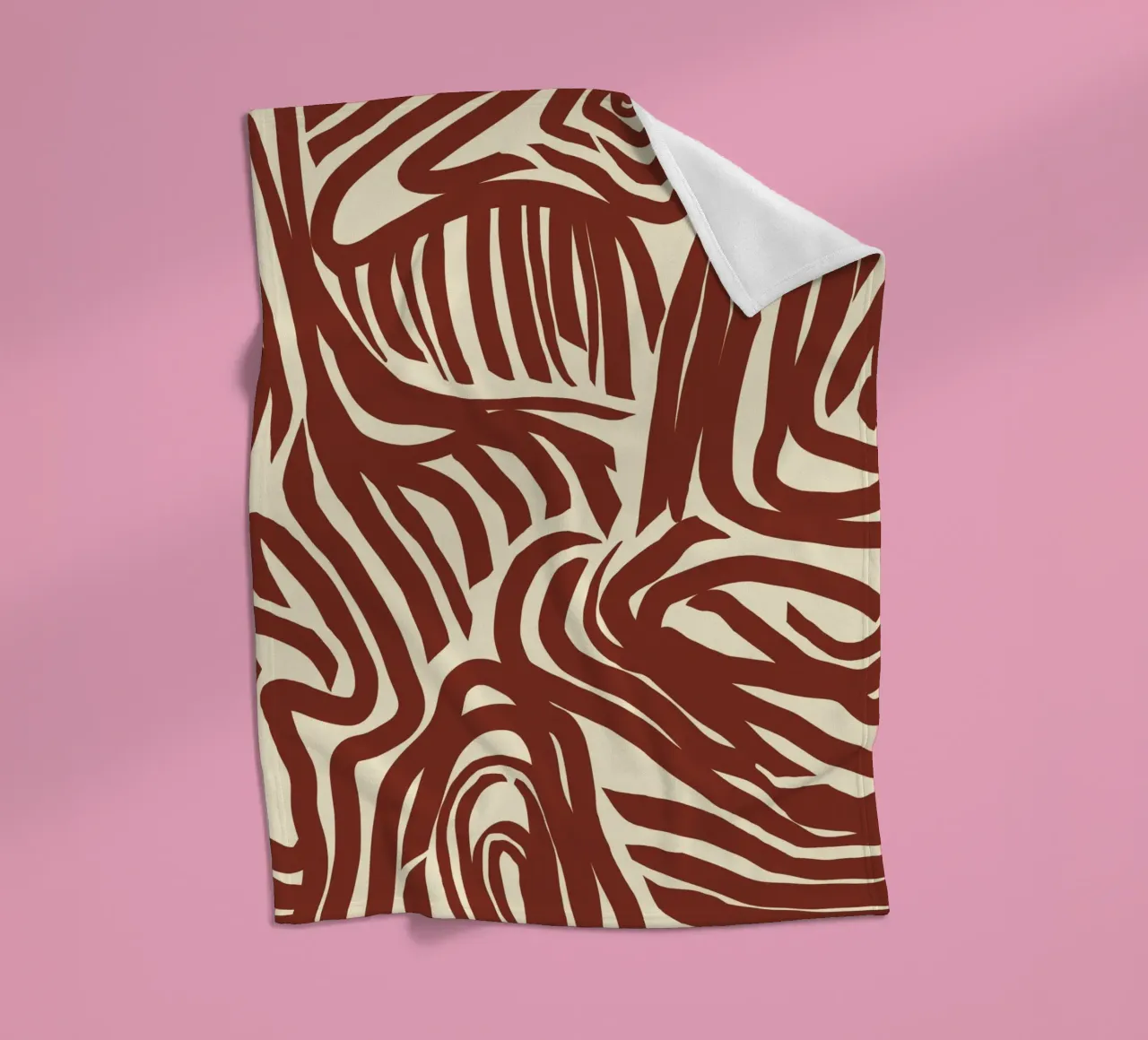 Labyrinth pattern fleece blanket by Little Dean
