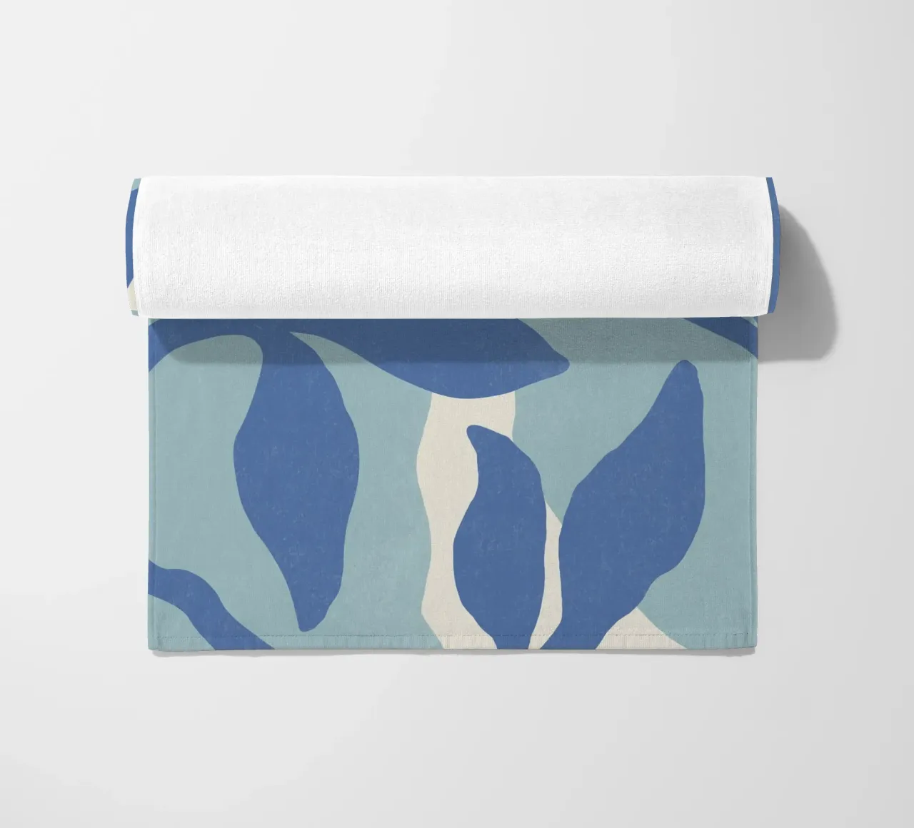 Astratto botanico - Blu telo mare da MoonlightPrint