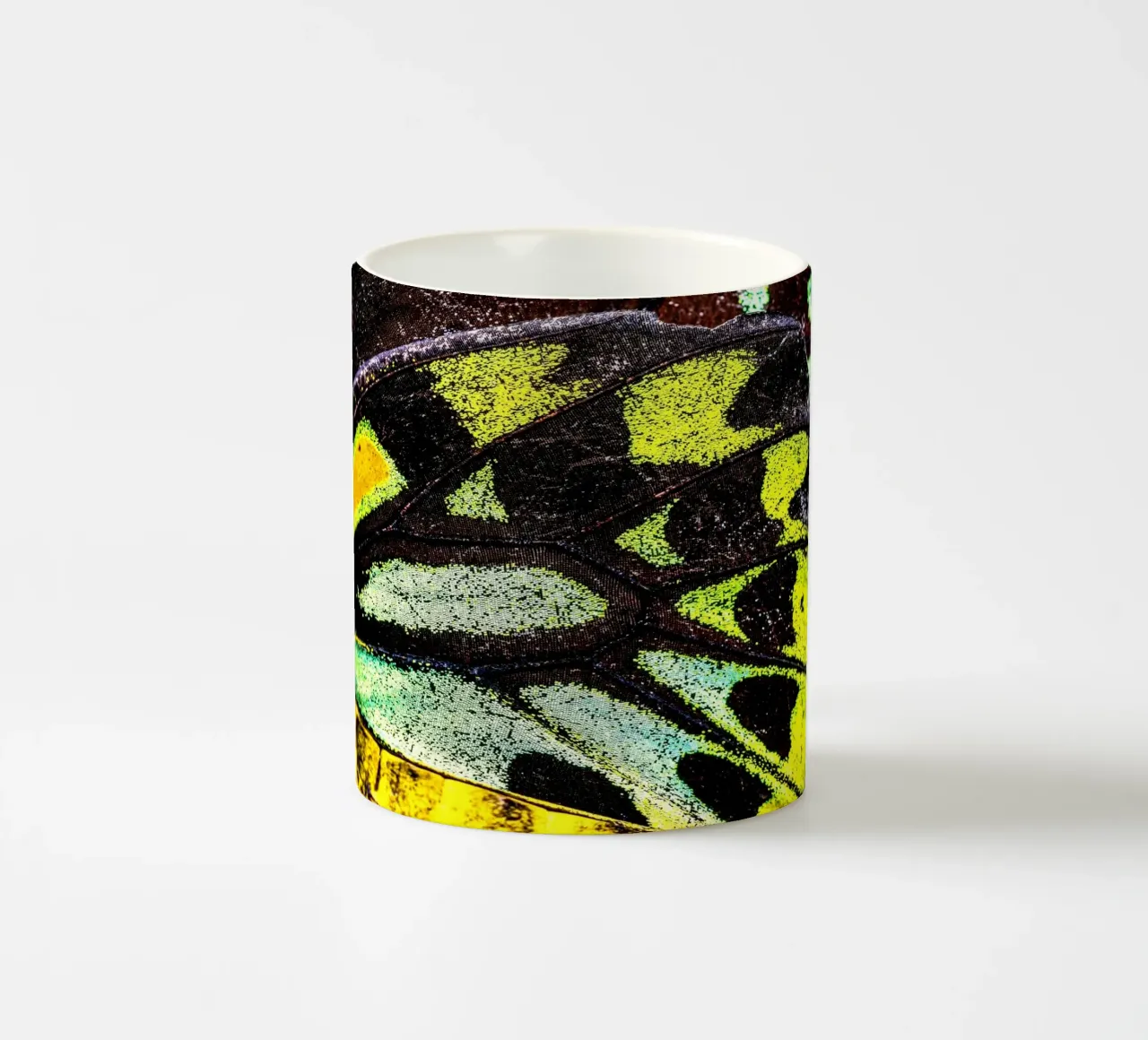 ala di farfalla tazza in ceramica da Earthly Visions