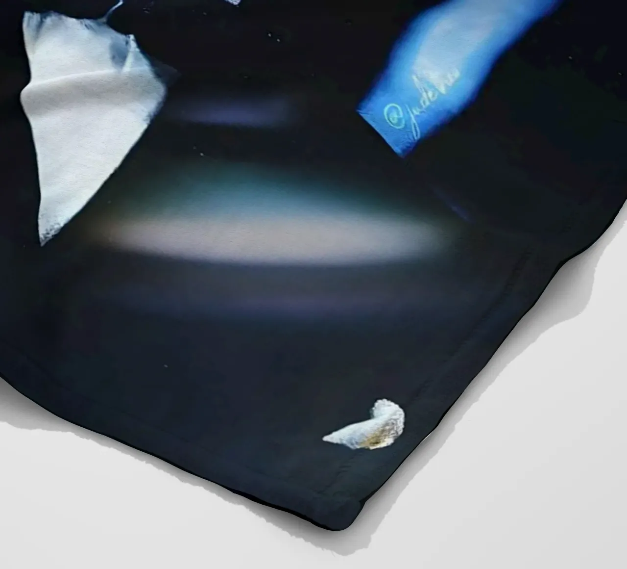 do it anyway coperta in pile da Type & Tape