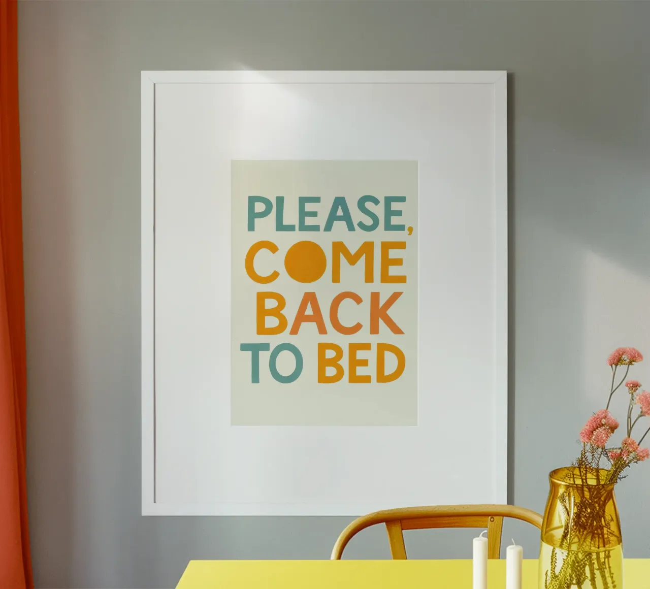 Please Come Back to Bed poster con telaio in legno da Attaboy Dsgn