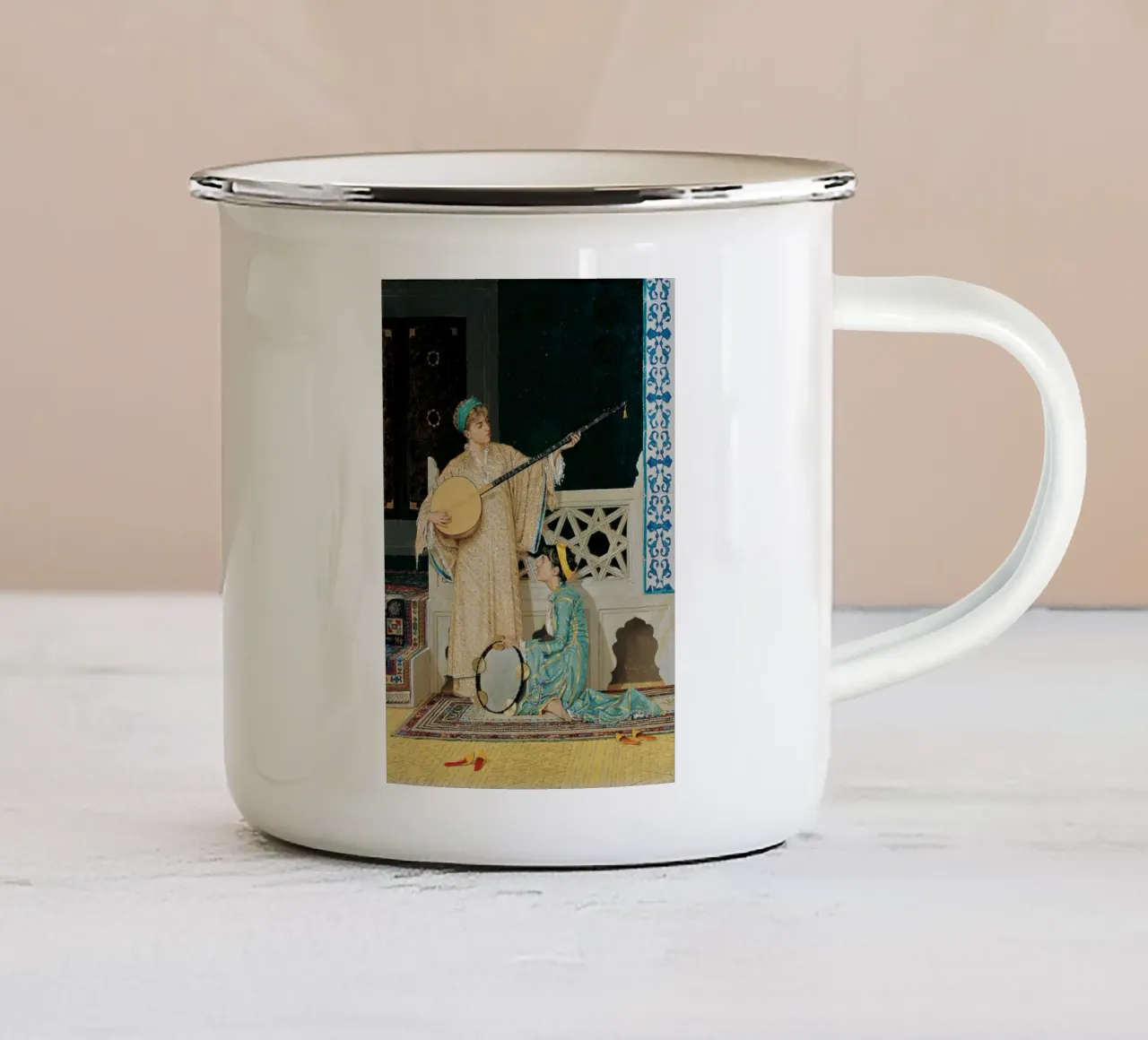 Due ragazze musiciste di Osman Hamdi Bey tazza in smalto da Venus Art