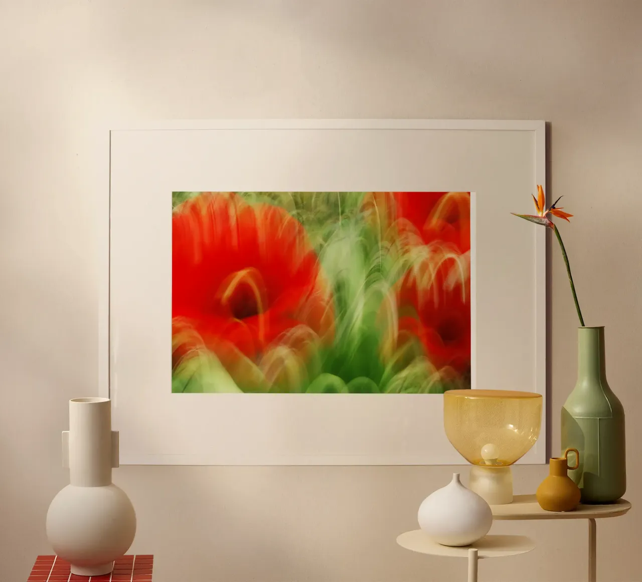 Tulipani danzanti - Stampa floreale astratta in movimento poster con telaio in legno da jay