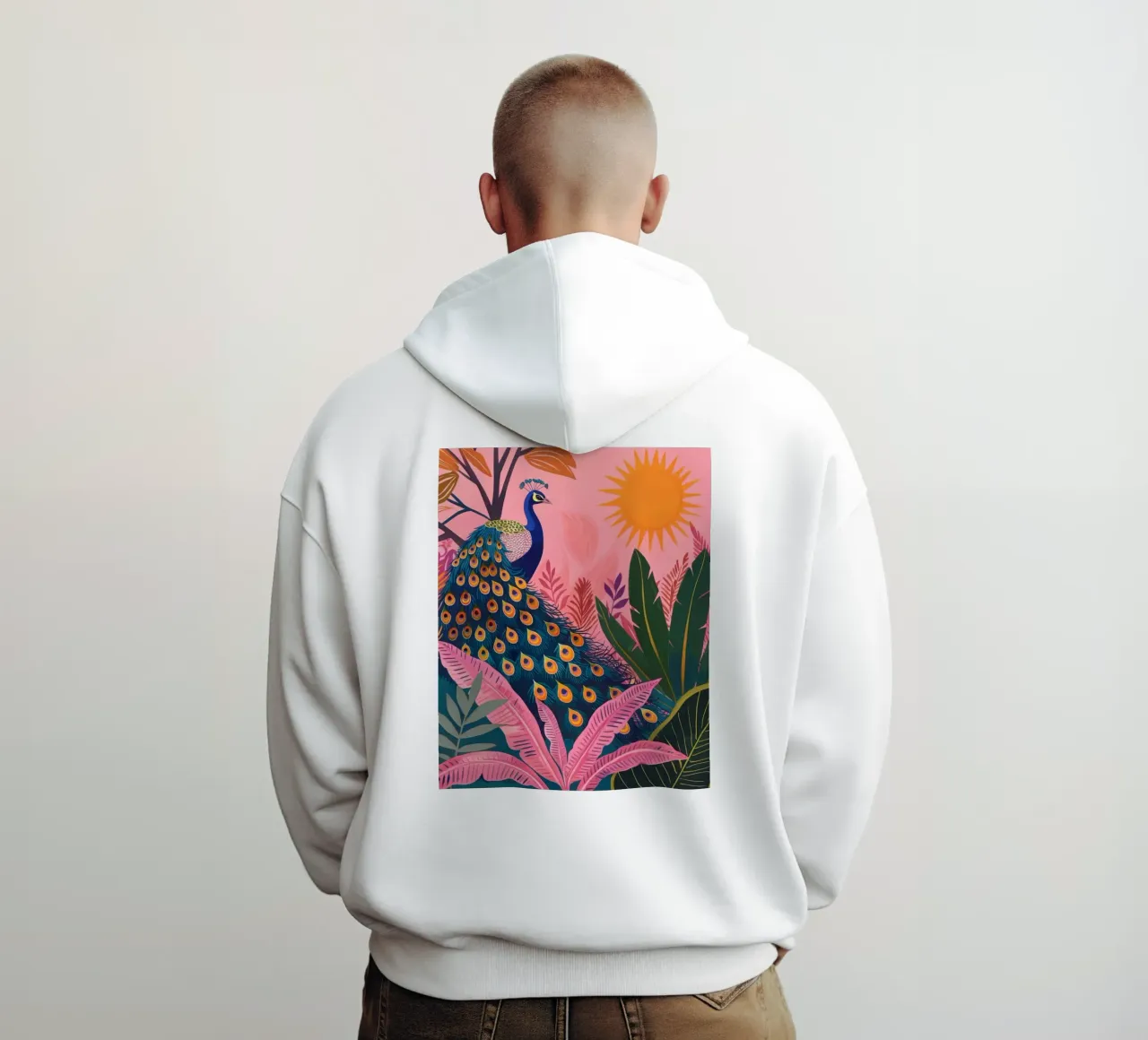 Sole di pavone boho nella giungla tropicale con foglie di palma rosa felpa con cappuccio da Gentle Echoes Art