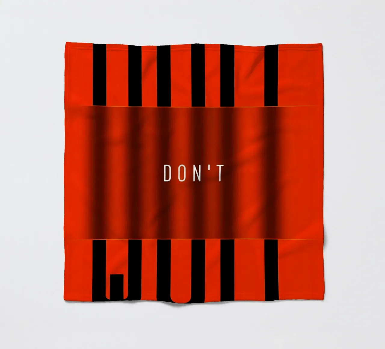 'QUIT and 'DONT coperta in pile da Type & Tape
