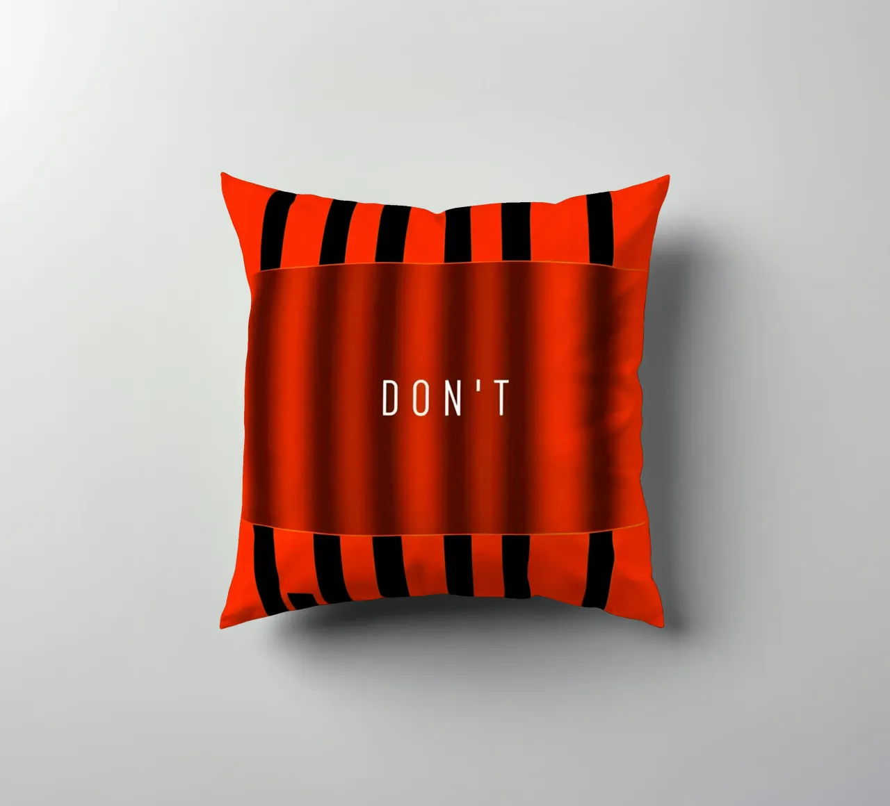 'QUIT and 'DONT cuscino da Type & Tape