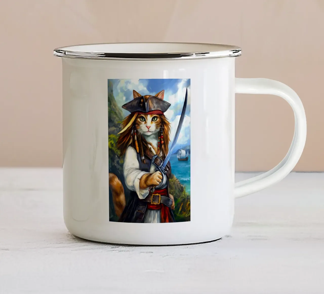 Gatto Caraibico Capitano Pirata con Spada tazza in smalto da Fleur de Lys