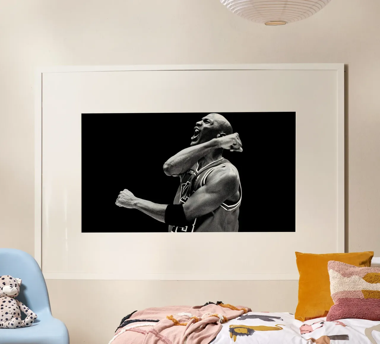 Michael Jordan top bianco e nero poster con telaio in legno da bernar shop