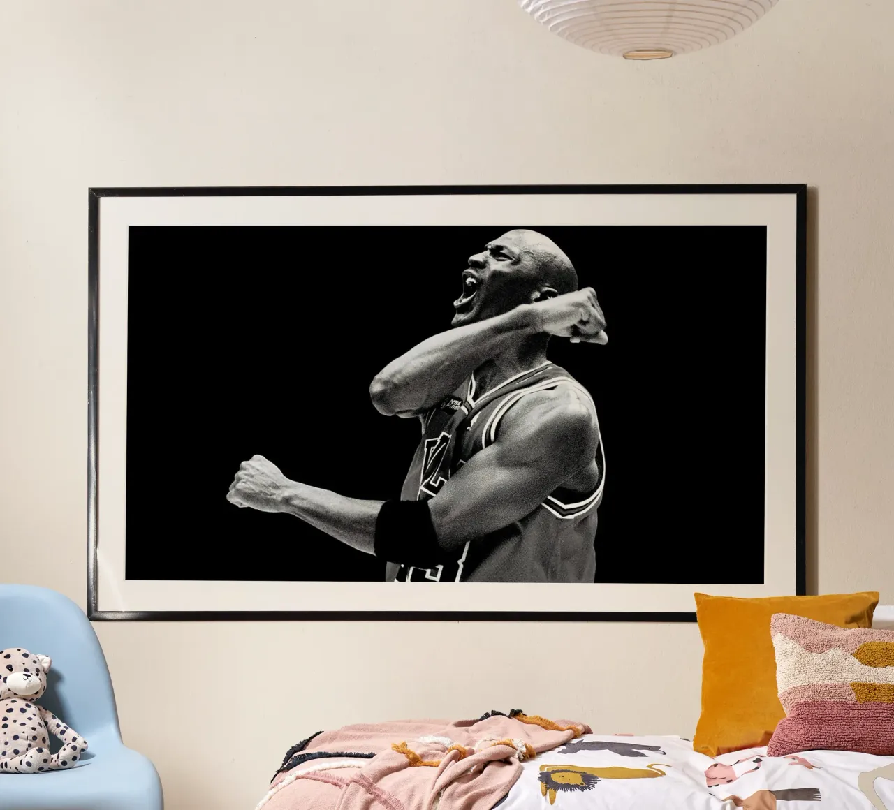 Michael Jordan top bianco e nero poster con telaio in legno da bernar shop