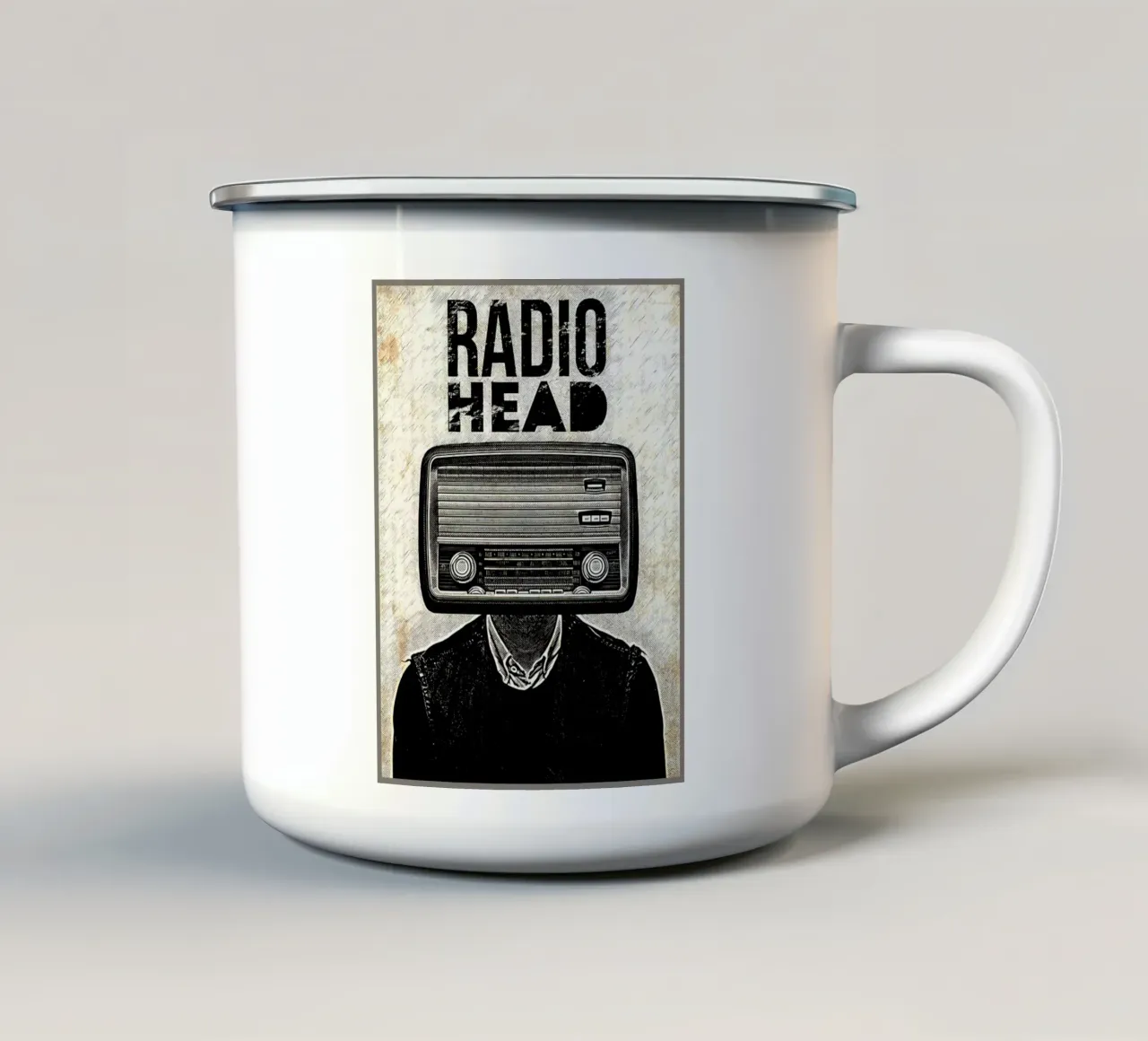 tuta radio testa persona tazza in smalto da Christine N Shay